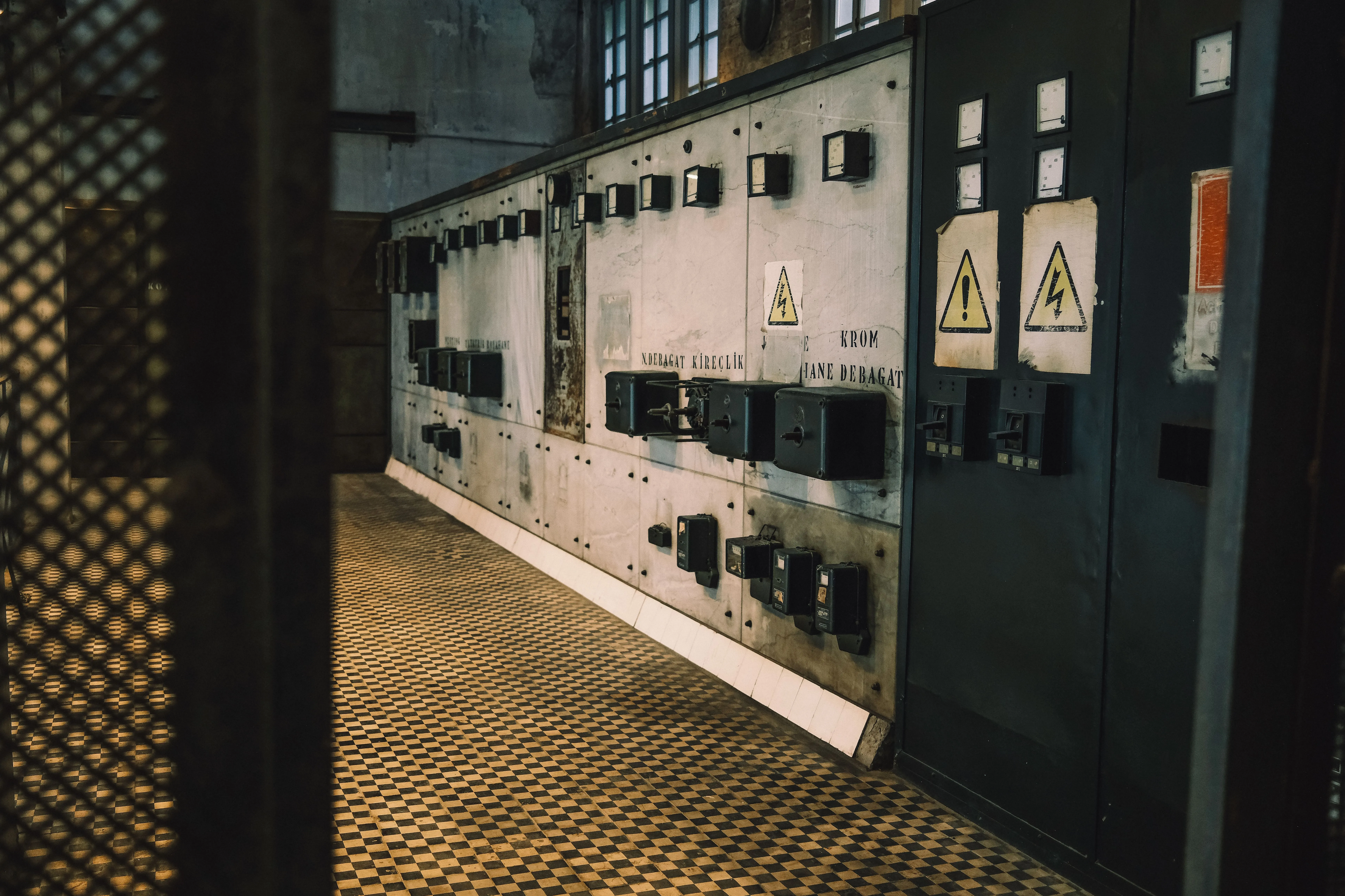 Instalaciones eléctricas industriales para construir, reparar o remodelar con claridad en Puebla — Nexia Soluciones